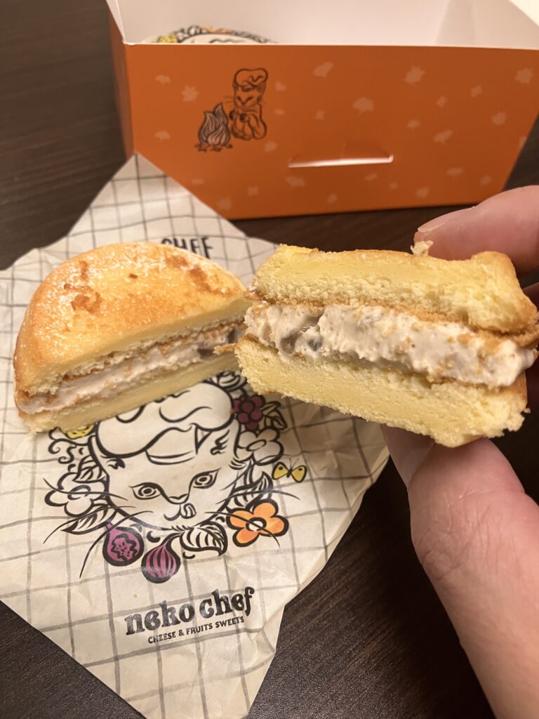 Product cut-out photo showing contents